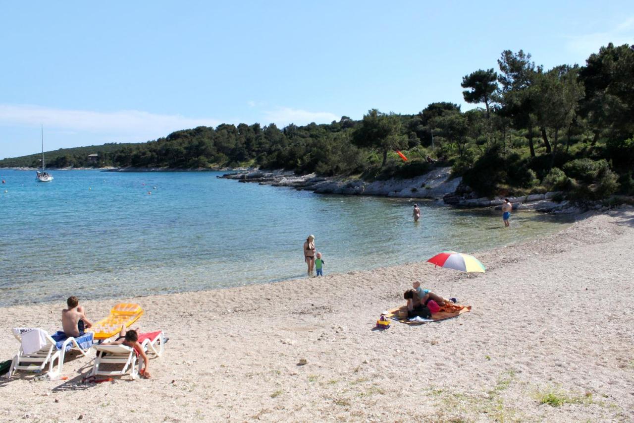 Apartments With A Parking Space Cunski, Losinj - 8010 外观 照片